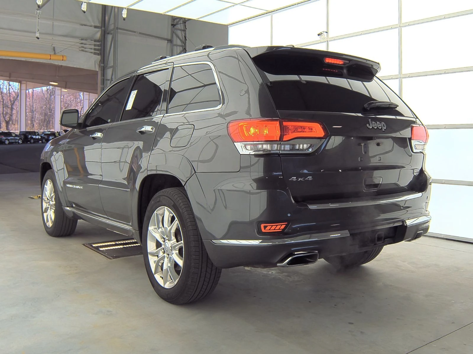 Jeep Grand cherokee 2014 Jeep Grand Cherokee Summit - изображение 5