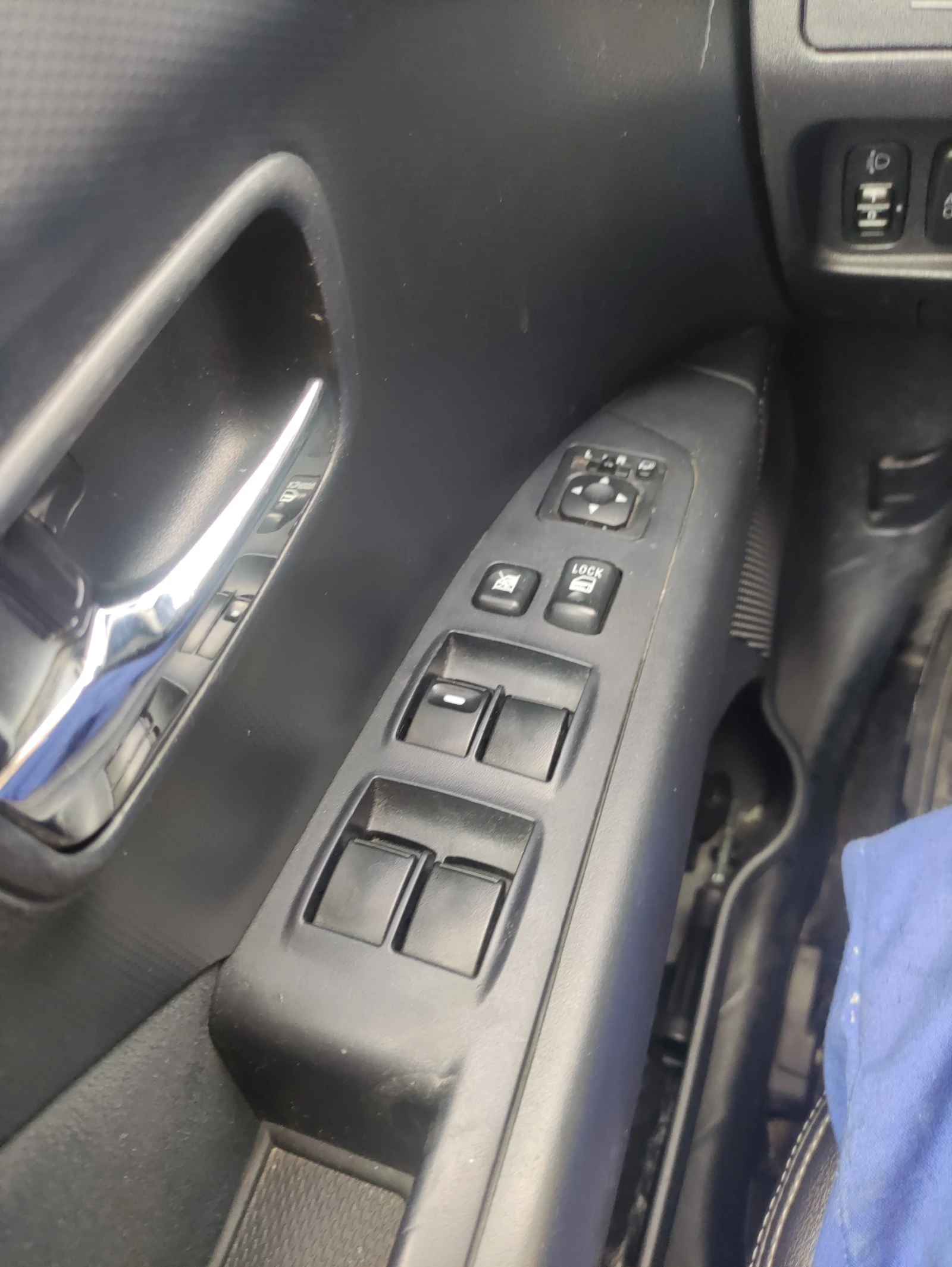 Peugeot 4007  - изображение 10