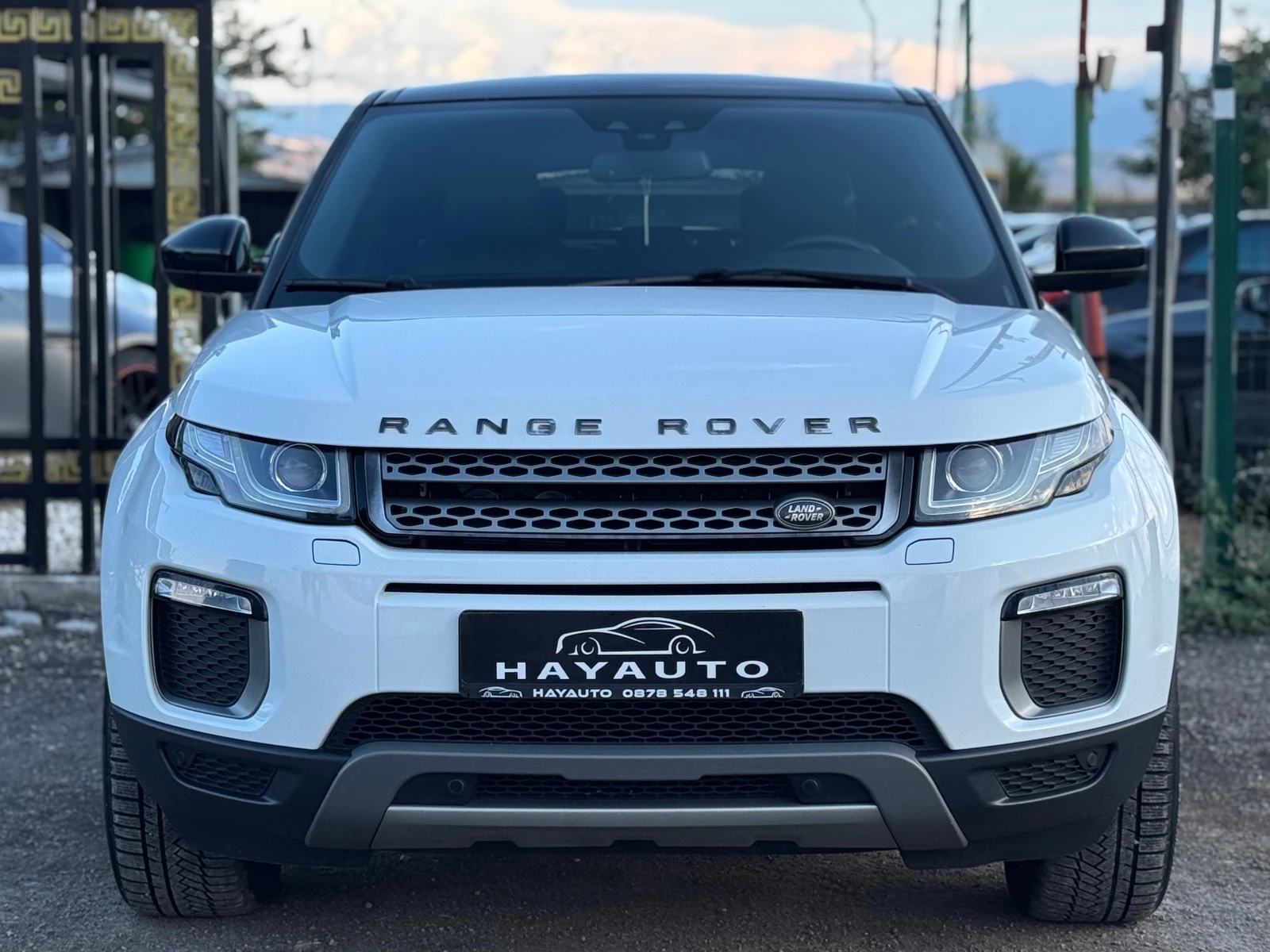 Land Rover Range Rover Evoque 2.0L= TD4= 4WD= FACELIFT= KEYLESS= LANE KEEP= BLIN - изображение 2
