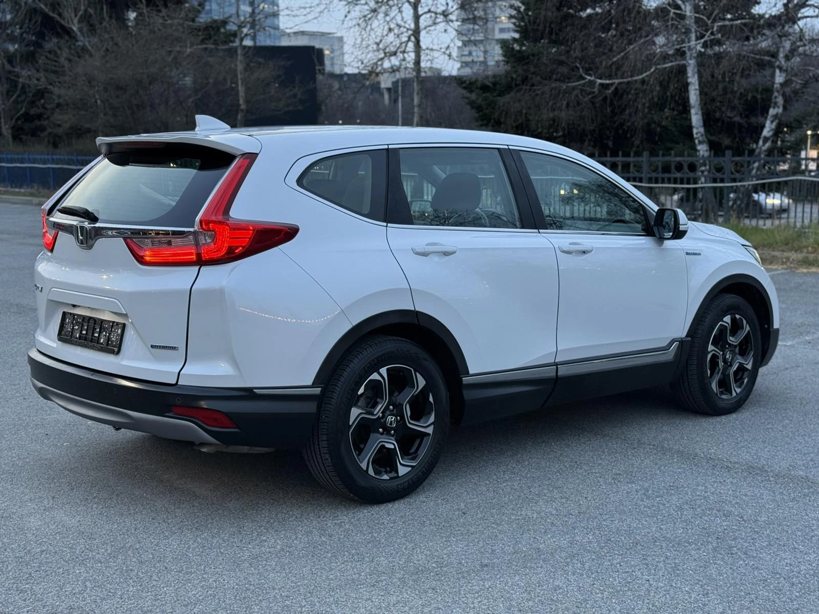 Honda Cr-v Hybrid, снимка 10 - Автомобили и джипове - 53608741