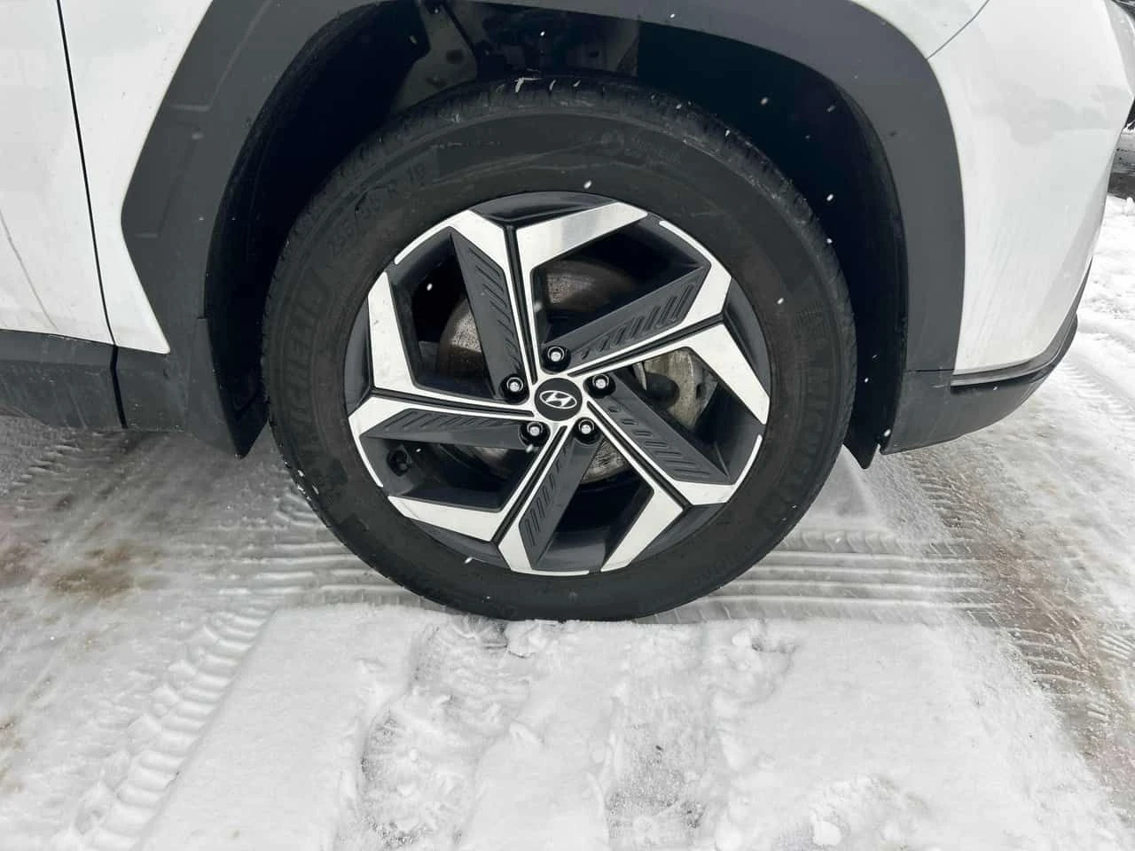 Hyundai Tucson  Luxury /CARFAX Подгрев/Памет/Панорама/Клип - изображение 9