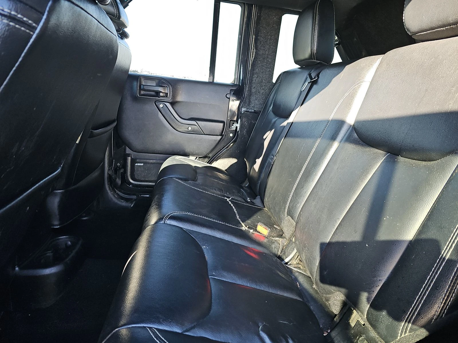 Jeep Wrangler Unlimited Rubicon, снимка 13 - Автомобили и джипове - 53877619