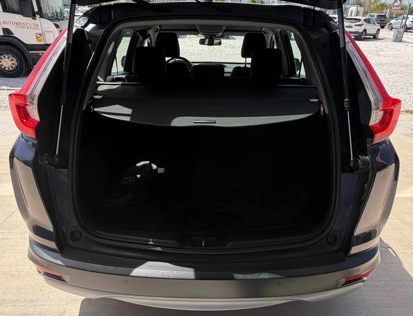 Honda Cr-v 2.0 Hybrid 4x4, снимка 10 - Автомобили и джипове - 54227186