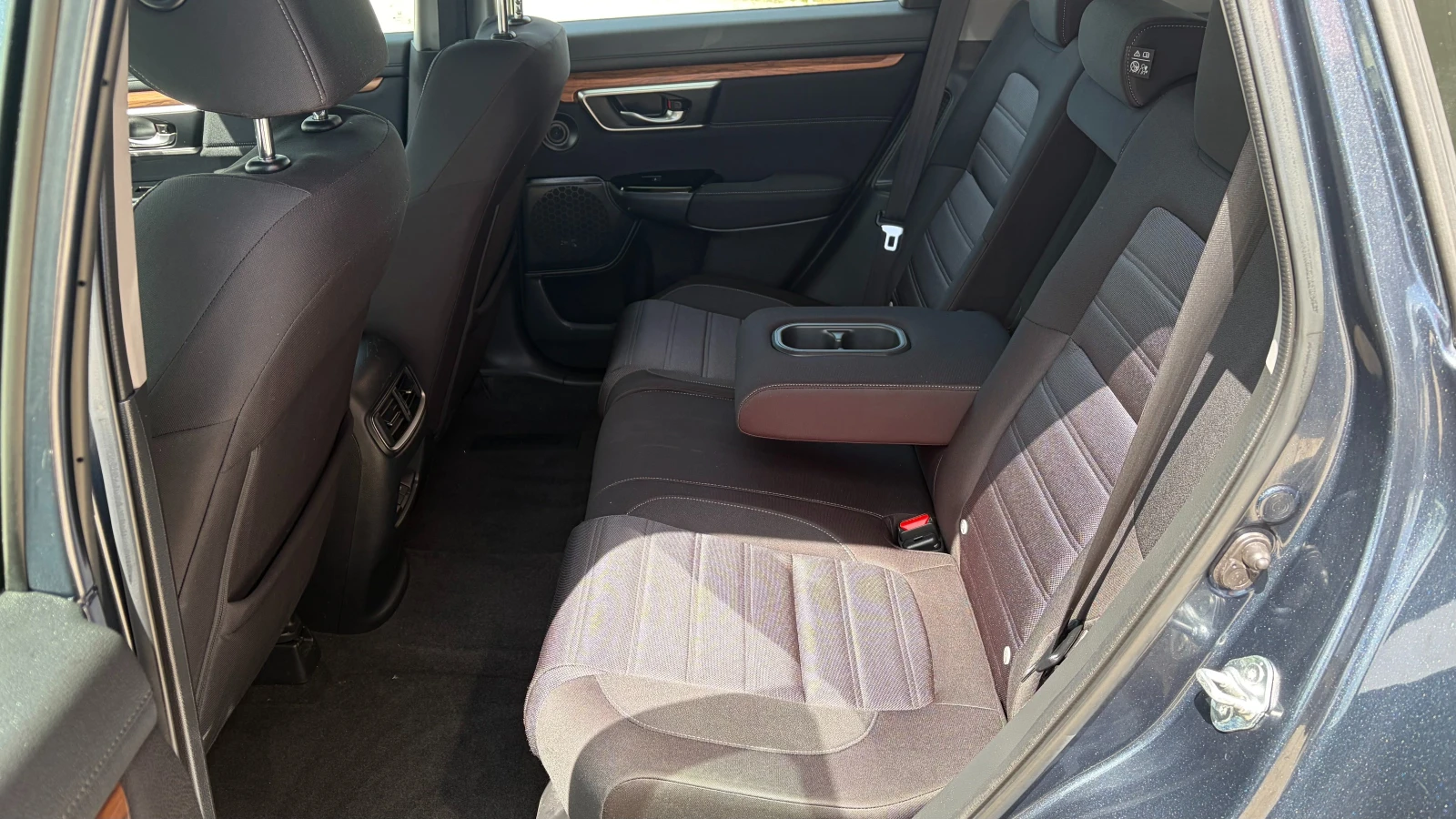 Honda Cr-v 2.0 Hybrid 4x4, снимка 9 - Автомобили и джипове - 54227186