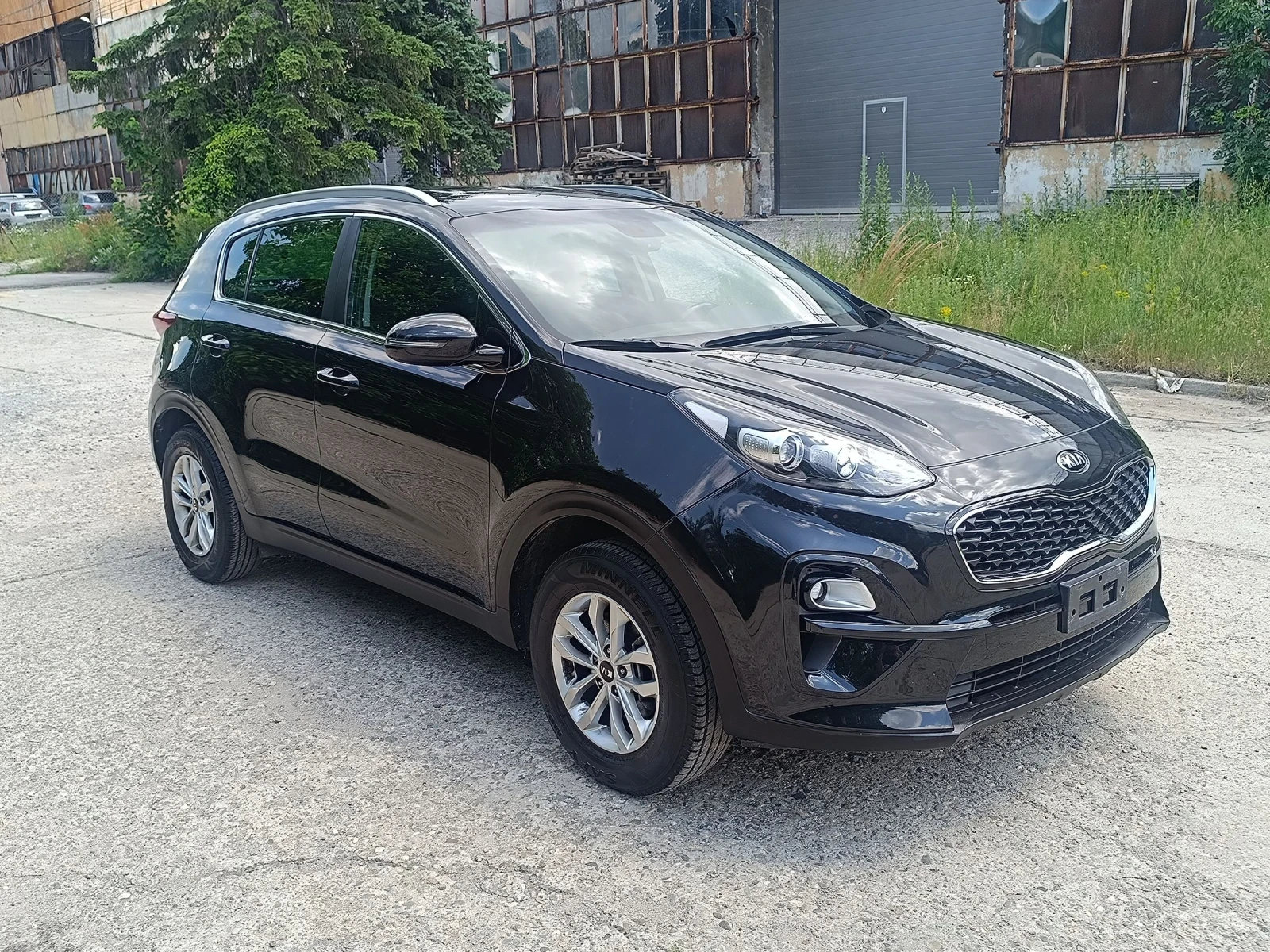 Kia Sportage 1.6 Bi fuel Facelift 141000 km, снимка 4 - Автомобили и джипове - 54228390
