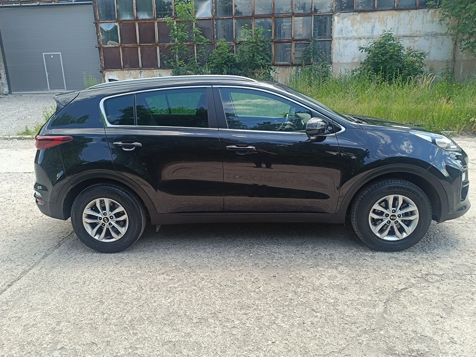 Kia Sportage 1.6 Bi fuel Facelift 141000 km, снимка 5 - Автомобили и джипове - 54228390