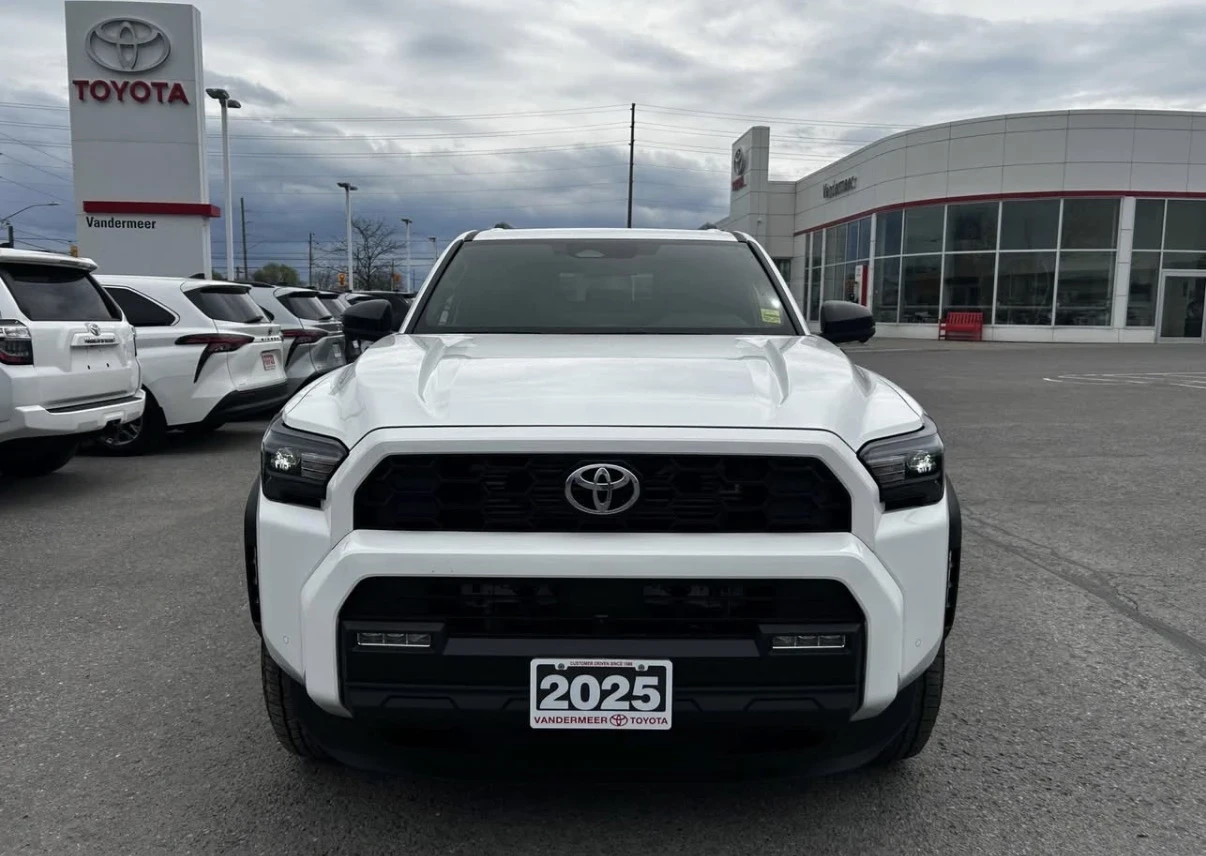 Toyota 4runner TRD OFF ROAD PREMIUM HYBRID * 360 КАМЕРА * JBL * , снимка 2 - Автомобили и джипове - 54642573