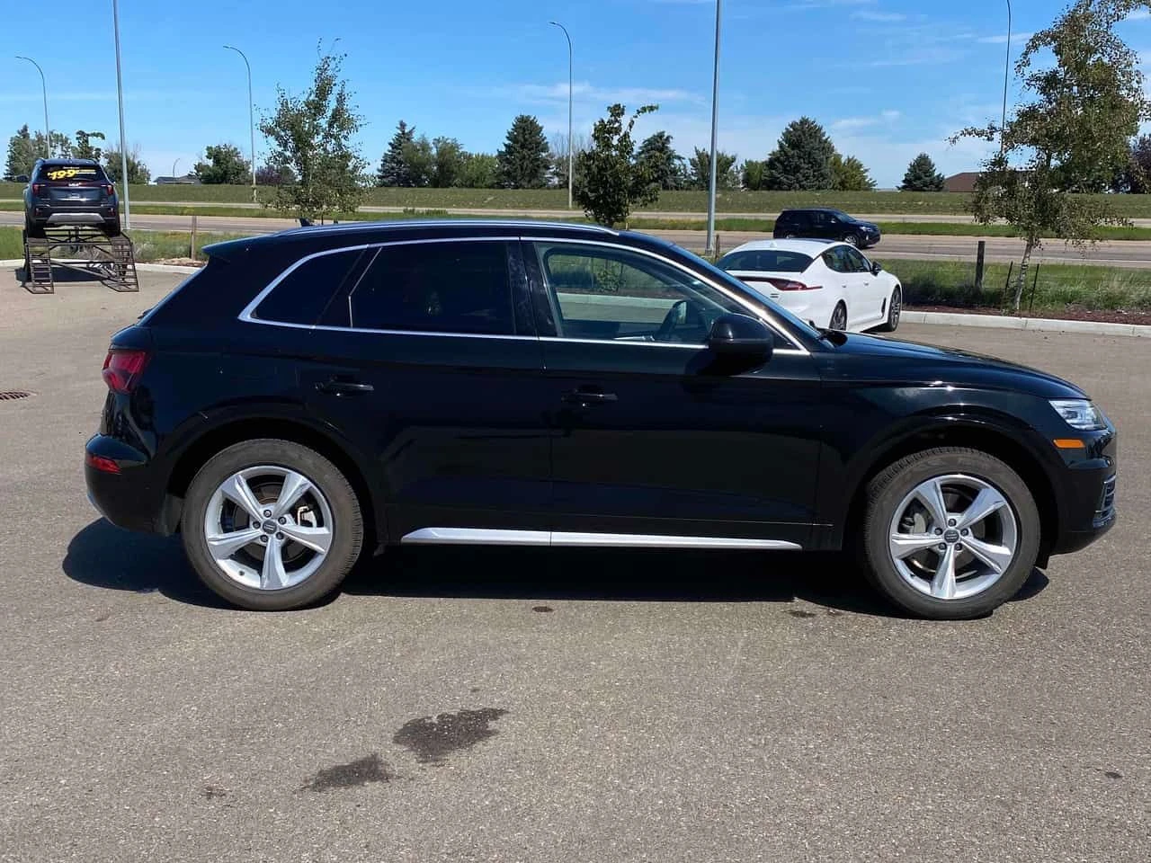 Audi Q5 * Progressiv * CARFAX * БЕЗ ПЪРВОНАЧАЛНА ВНОСКА, снимка 3 - Автомобили и джипове - 55143088