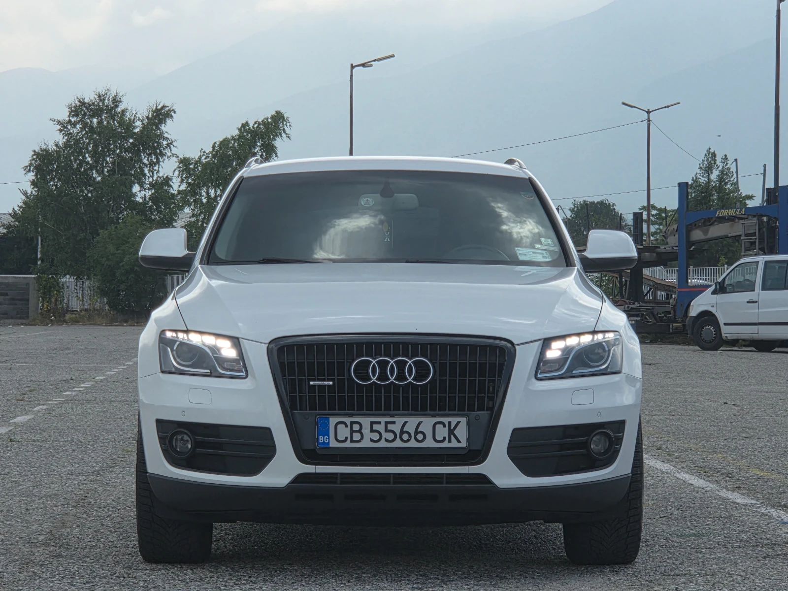 Audi Q5 3.0дизел 4х4 239 коня , снимка 2 - Автомобили и джипове - 55292399