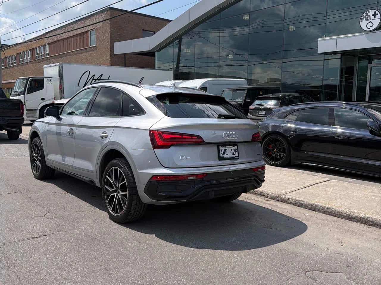 Audi Q5  Progressiv S-LINE / 360 / DISTRONIC / АВТОКРЕДИТ , снимка 4 - Автомобили и джипове - 55507850