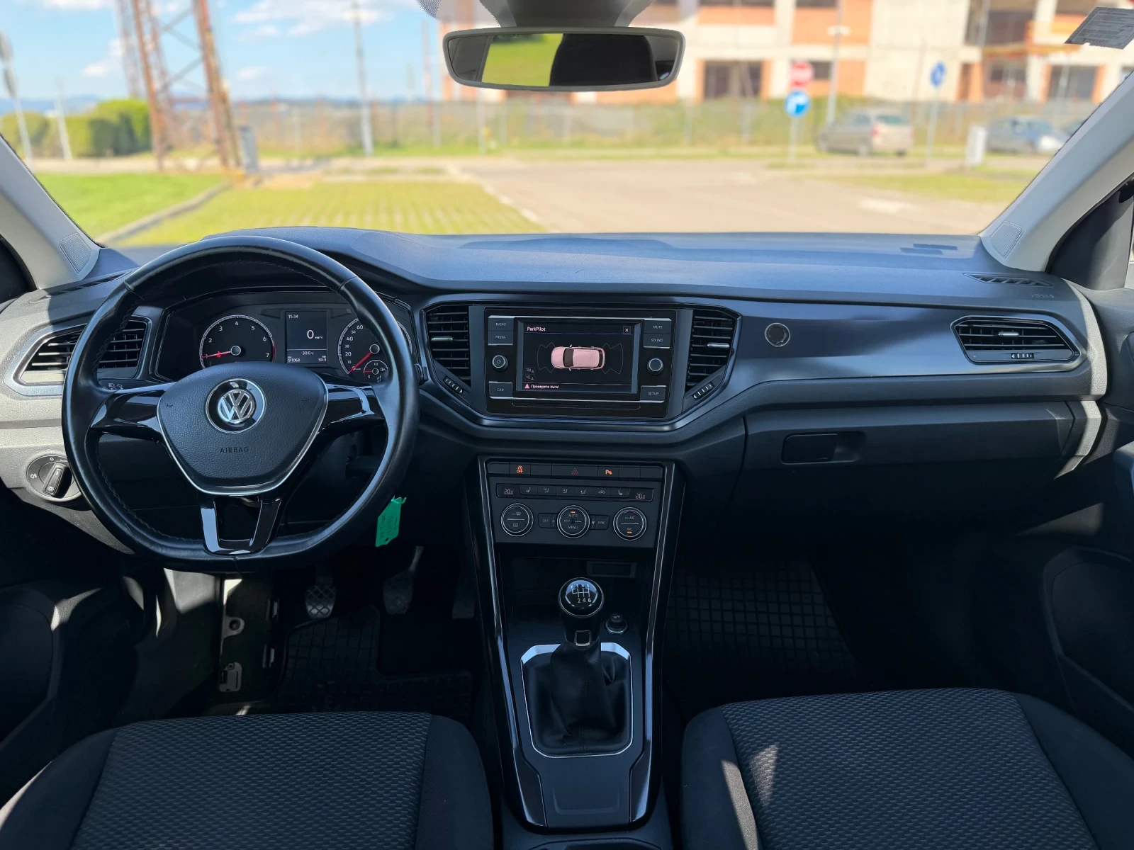 VW T-Roc 1.0 TSI* , снимка 12 - Автомобили и джипове - 55726820
