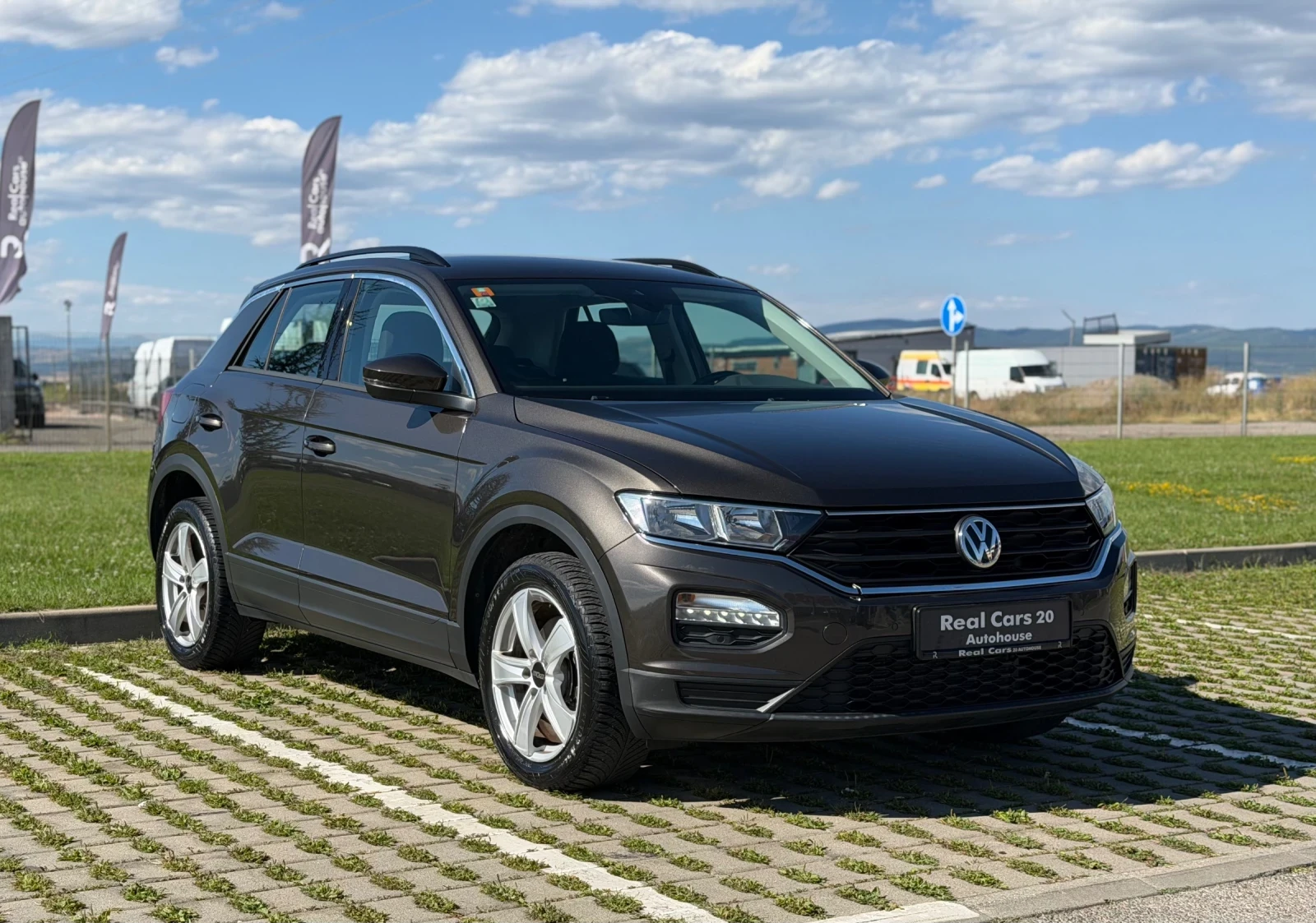 VW T-Roc 1.0 TSI* , снимка 3 - Автомобили и джипове - 55726820