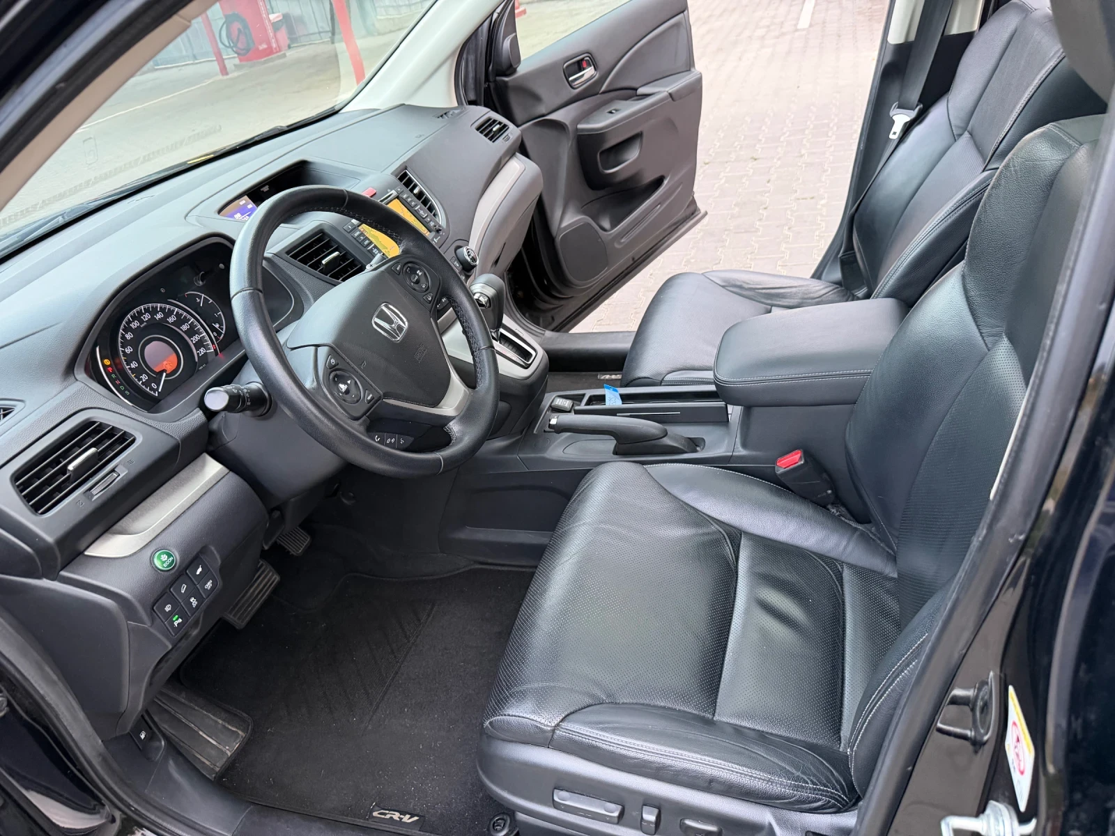 Honda Cr-v 2.2 i-DTEC Executive+ , снимка 9 - Автомобили и джипове - 56172410