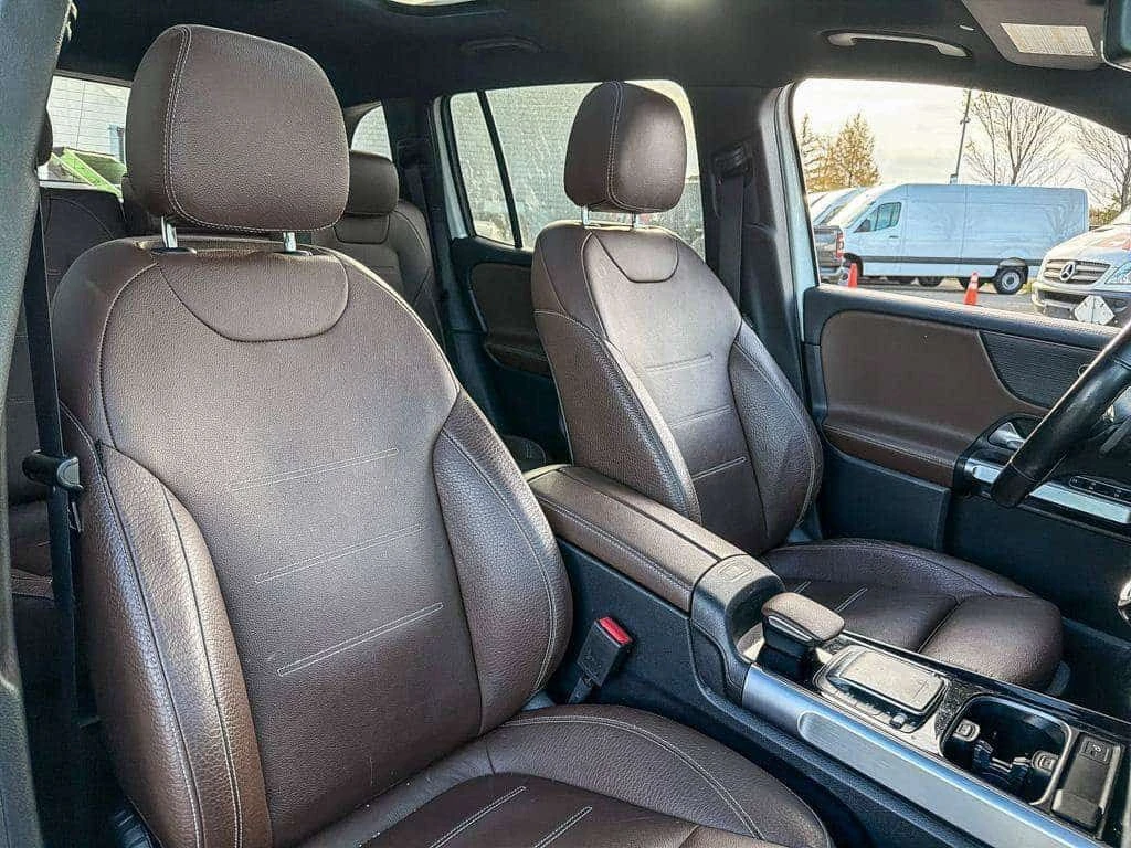 Mercedes-Benz GLB 250 4MATIC* DISTRONIC* 360КАМЕРИ* ПАНОРАМА* , снимка 13 - Автомобили и джипове - 56720046