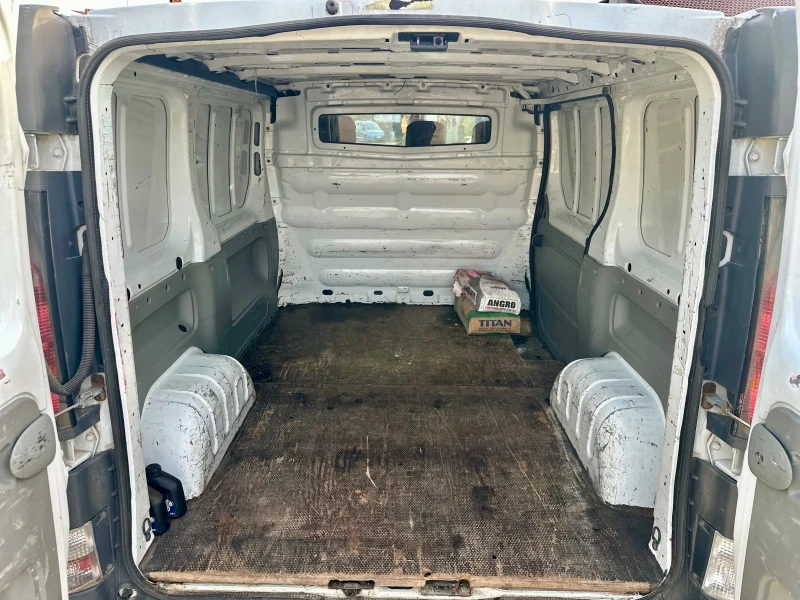 Renault Trafic 1.9dci 100к.с, снимка 9 - Бусове и автобуси - 52517802