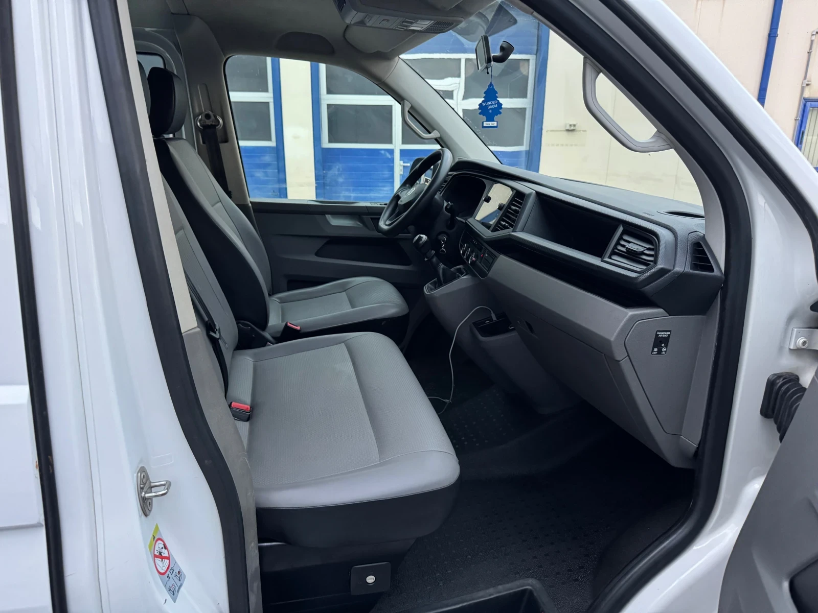 VW T6 .1 2.0TDI 150к.с 9местен-ДЪЛГА БАЗА, снимка 8 - Бусове и автобуси - 54346151
