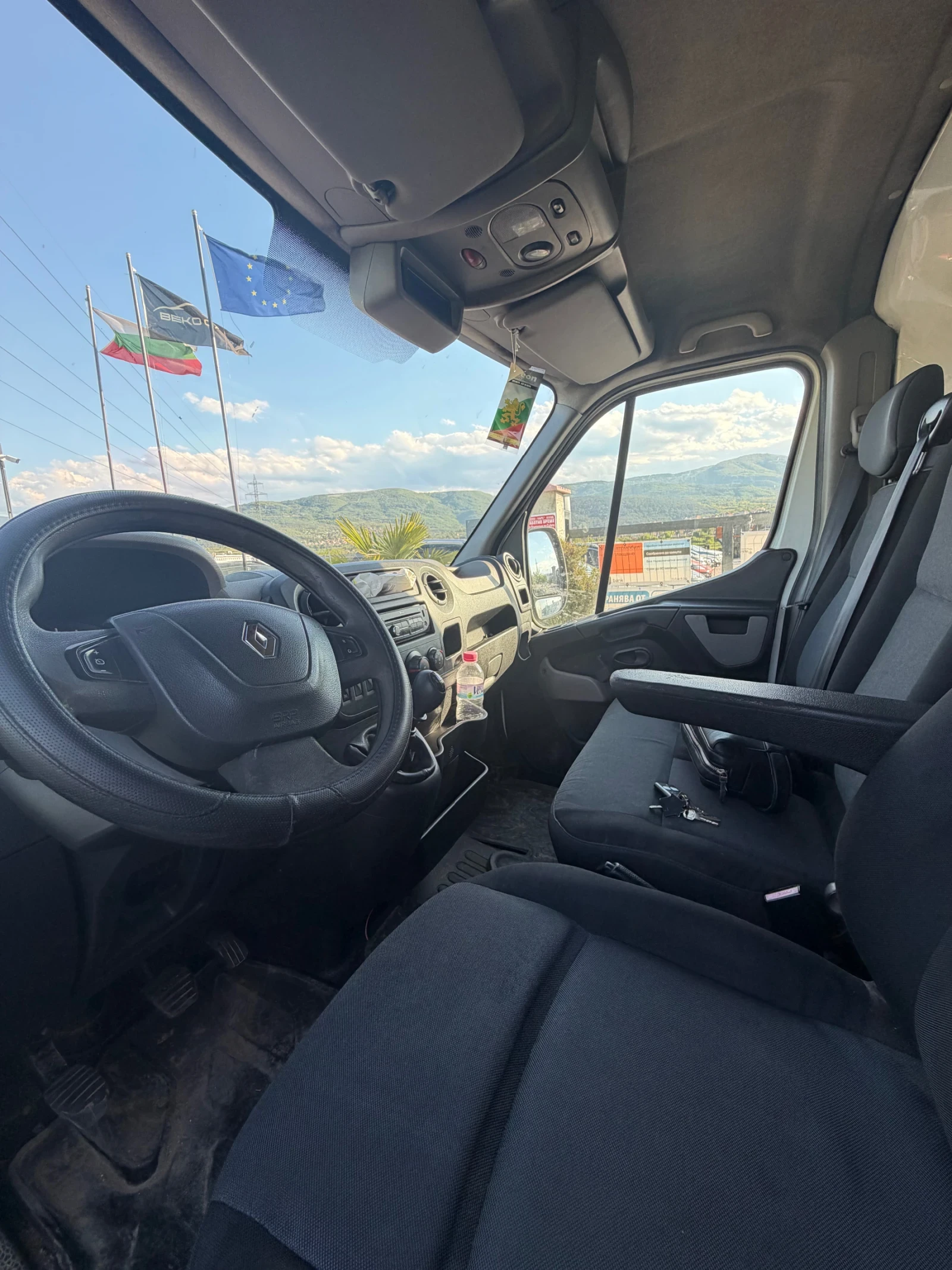 Renault Master Регистриран всичко платено!, снимка 9 - Бусове и автобуси - 55687004