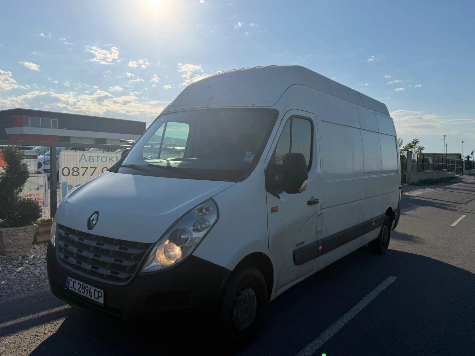 Renault Master Регистриран всичко платено!