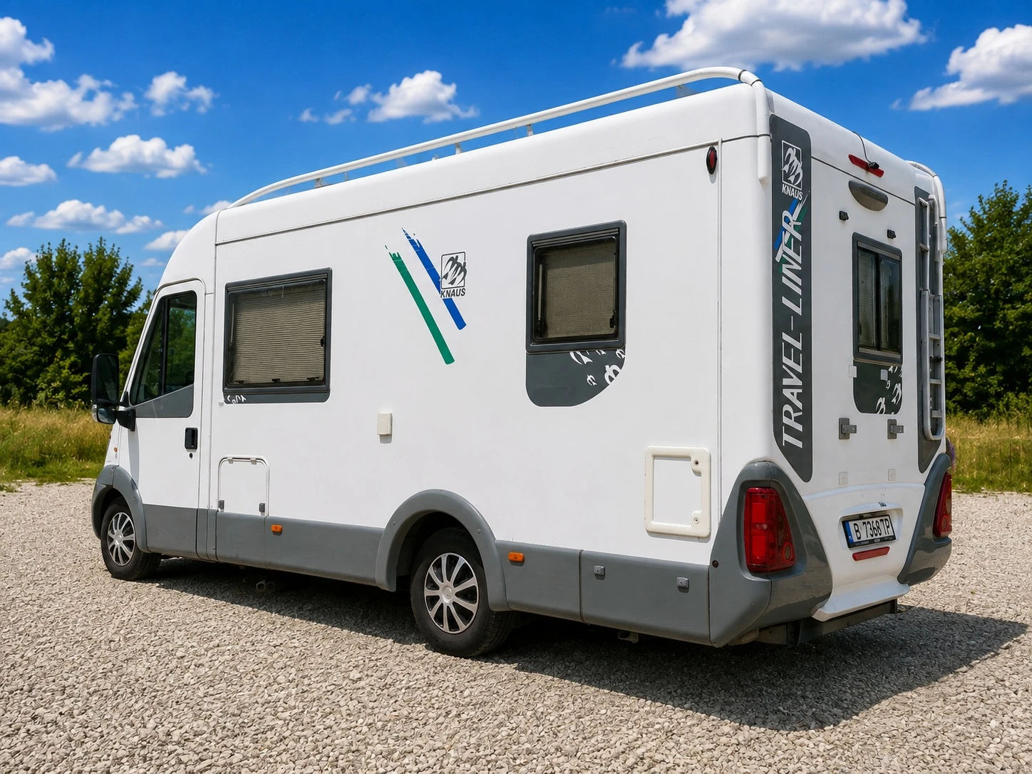 Кемпер Knaus Travel Liner + ALDE, снимка 2 - Каравани и кемпери - 55568749