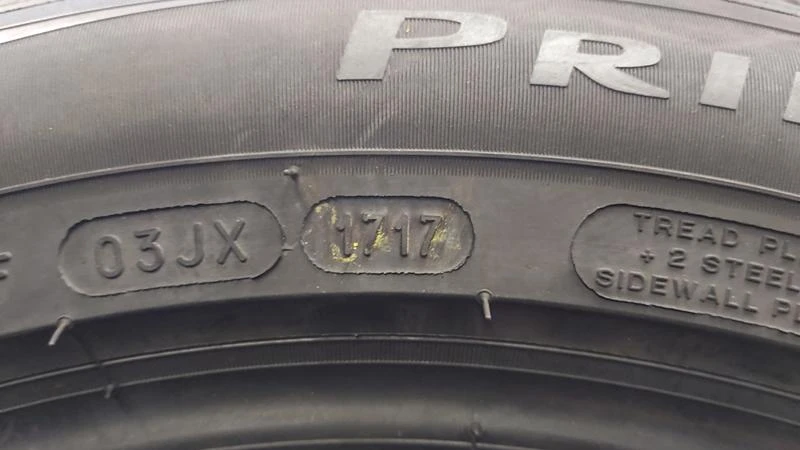 Гуми Летни 215/55R17, снимка 7 - Гуми и джанти - 28029852