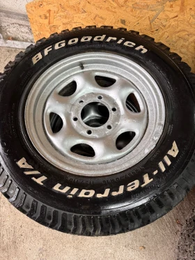 Гуми с джанти BF Goodrich 245/70R16, снимка 1 - Гуми и джанти - 48350124