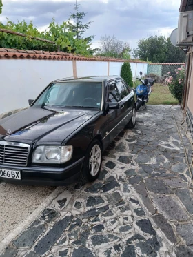 Mercedes-Benz 124, снимка 3