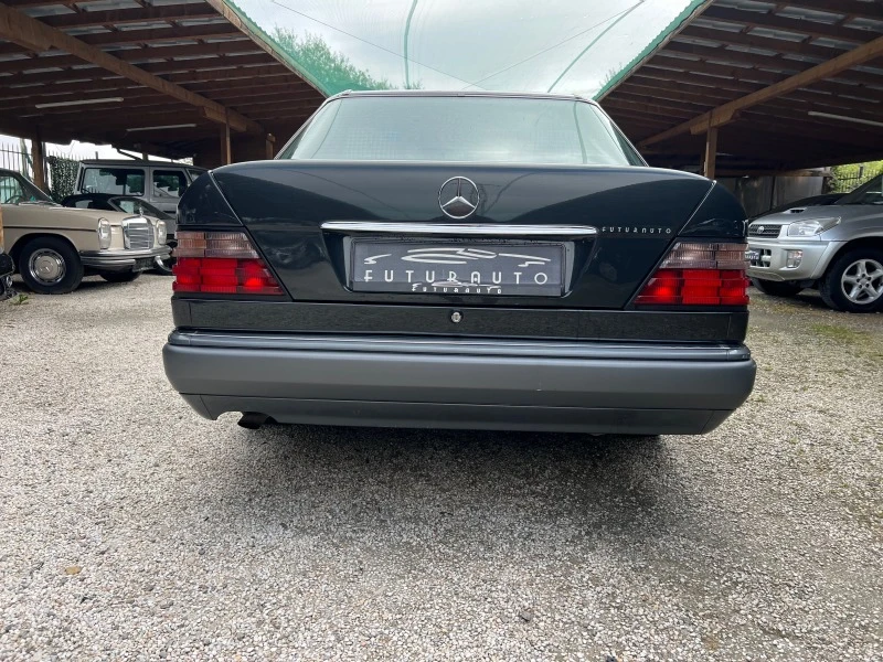 Mercedes-Benz E 200 УНИКАТ, нов внос Германия, снимка 9 - Автомобили и джипове - 42262271