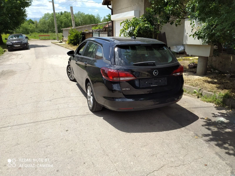 Opel Astra 1.2, снимка 4 - Автомобили и джипове - 46137085