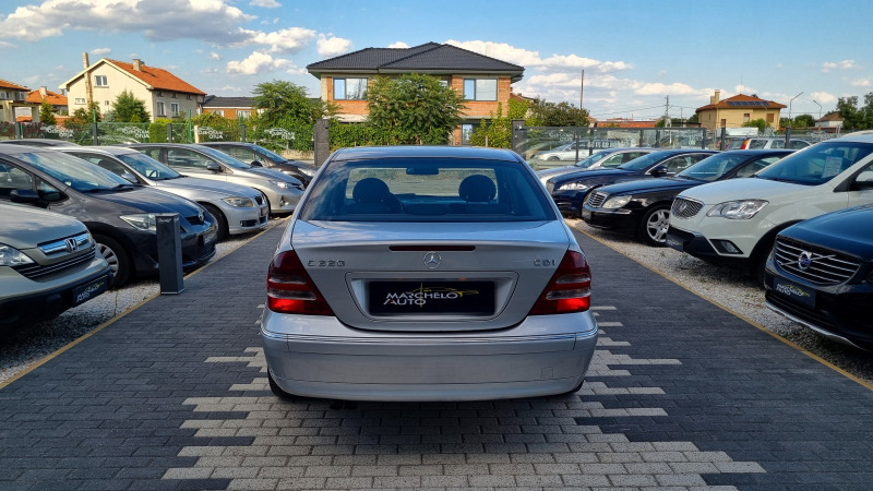 Mercedes-Benz C 220 2, 2 CDI, снимка 6 - Автомобили и джипове - 46755523