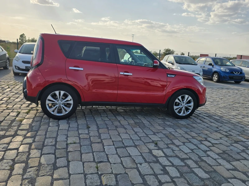 Kia Soul 1.6i АВТОМАТИК 83000км., снимка 5 - Автомобили и джипове - 47123487