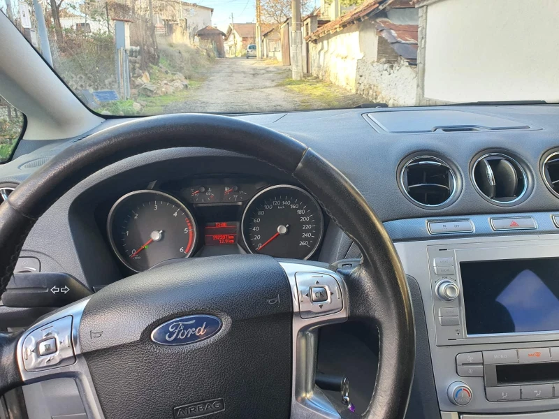 Ford S-Max 1.8 TDCi Перфектен , обслужен, снимка 13 - Автомобили и джипове - 48370750