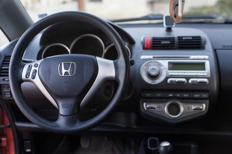 Honda Jazz, снимка 8 - Автомобили и джипове - 52571228