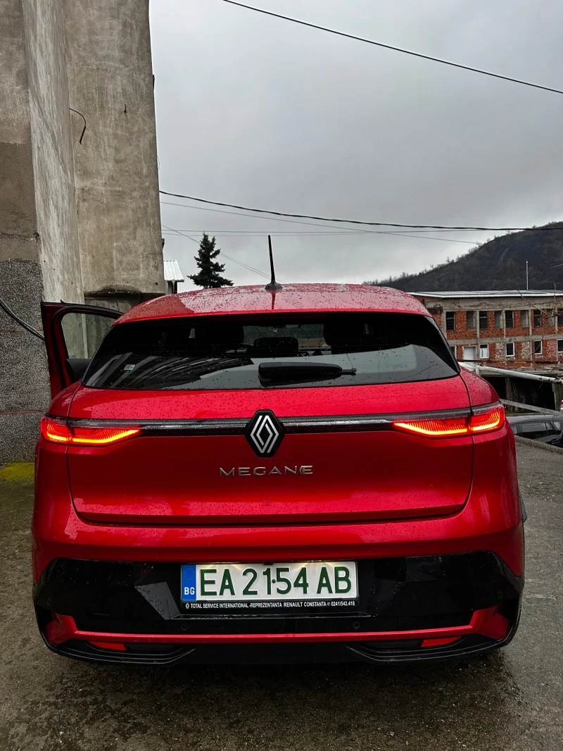 Renault Megane E-tech 60 kW Supercharger 220 Hp, снимка 3 - Автомобили и джипове - 53056321