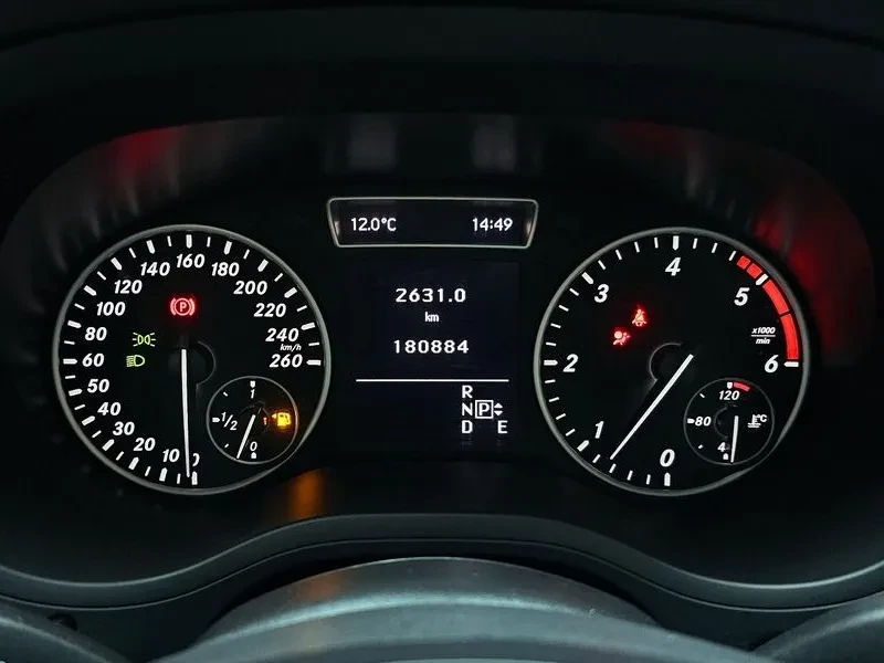 Mercedes-Benz B 200 2.0, снимка 8 - Автомобили и джипове - 54278321