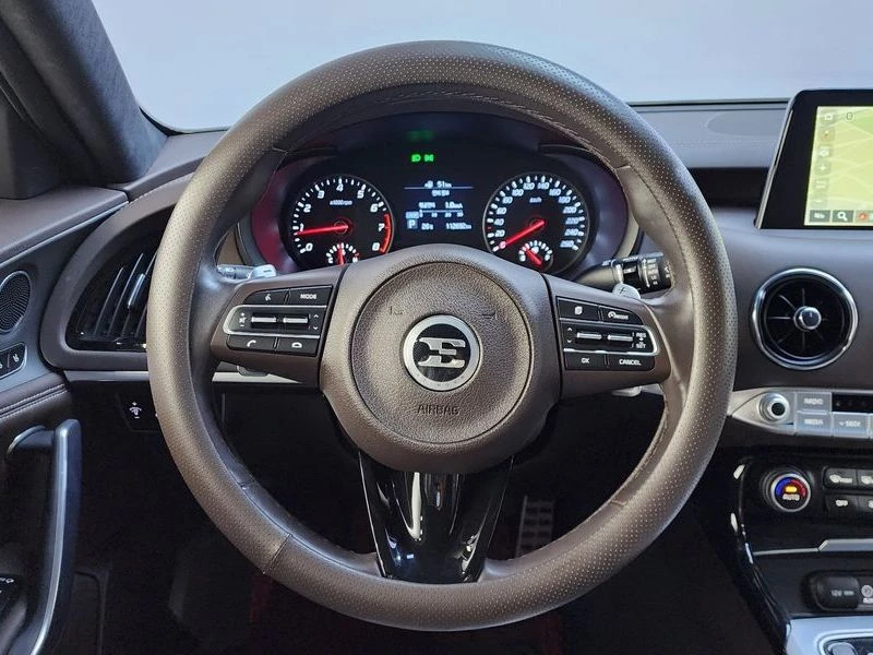 Kia Stinger 2.0 Turbo AWD| 255�.�.| ���.��������� | Mobile.bg � ����������� 12