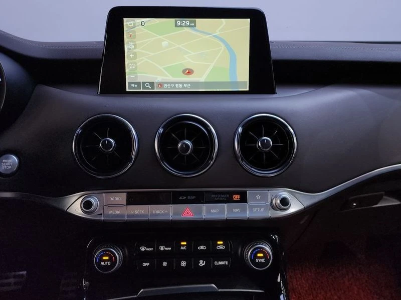 Kia Stinger 2.0 Turbo AWD| 255�.�.| ���.��������� | Mobile.bg � ����������� 13