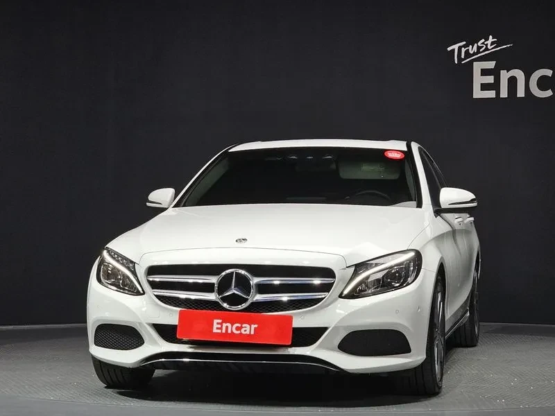 Mercedes-Benz C 200 Avantgarde, снимка 3 - Автомобили и джипове - 56020649