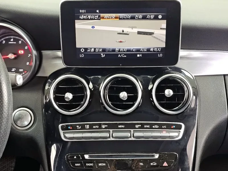 Mercedes-Benz C 200 Avantgarde, снимка 14 - Автомобили и джипове - 56020649