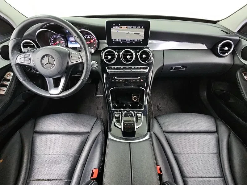 Mercedes-Benz C 200 Avantgarde, снимка 7 - Автомобили и джипове - 56020649