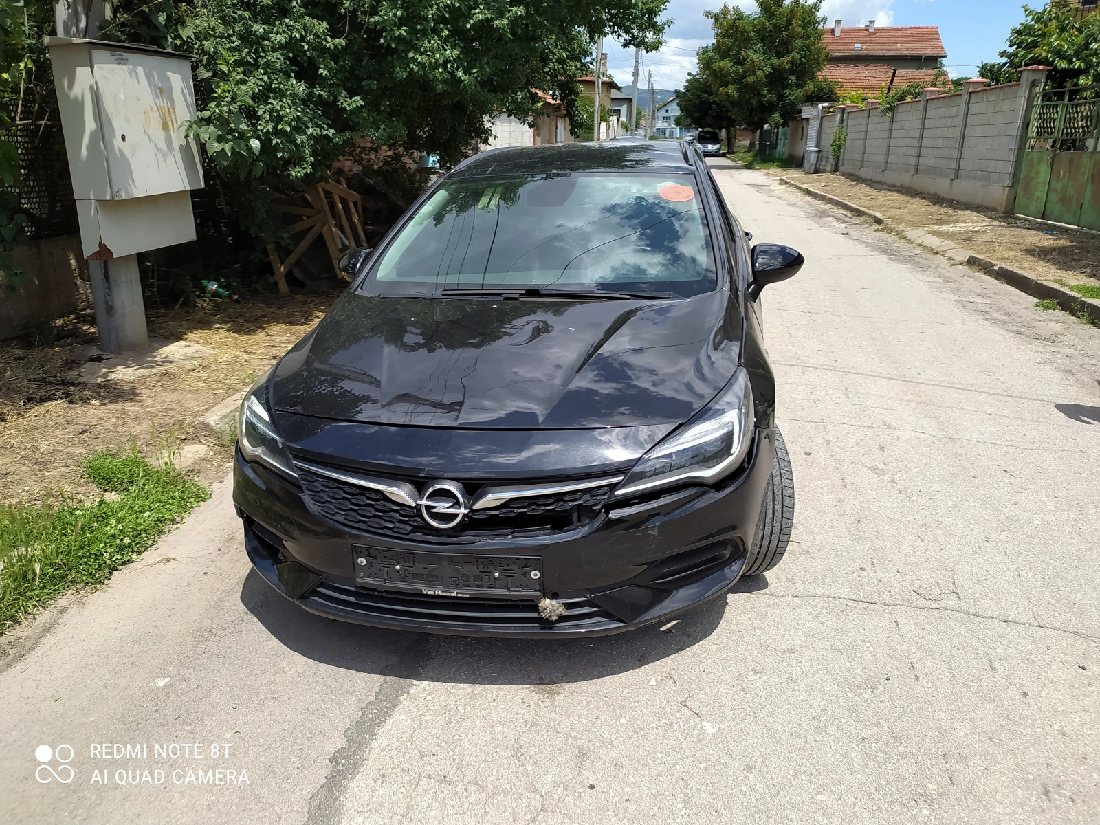 Opel Astra 1.2 - изображение 6