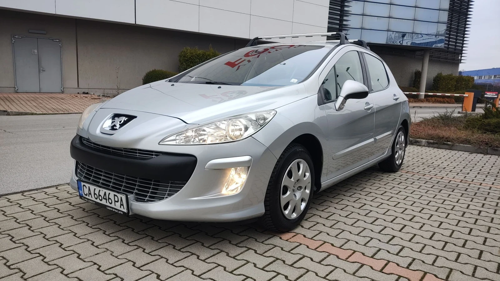 Peugeot 308 1.6 16V 118hp 1 собственик  - изображение 3