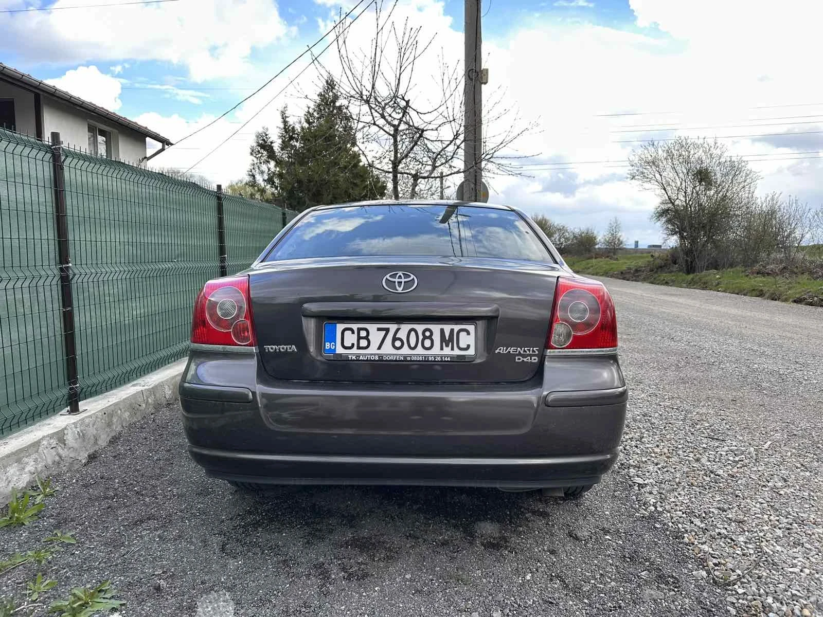 Toyota Avensis Седан - изображение 5