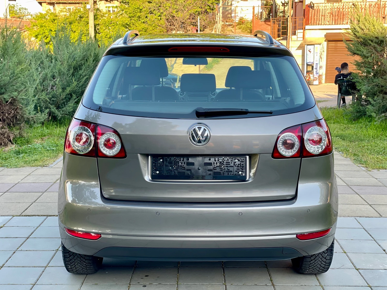 VW Golf Plus 1.4I* 80к.с-2010год.* 138000км - изображение 6
