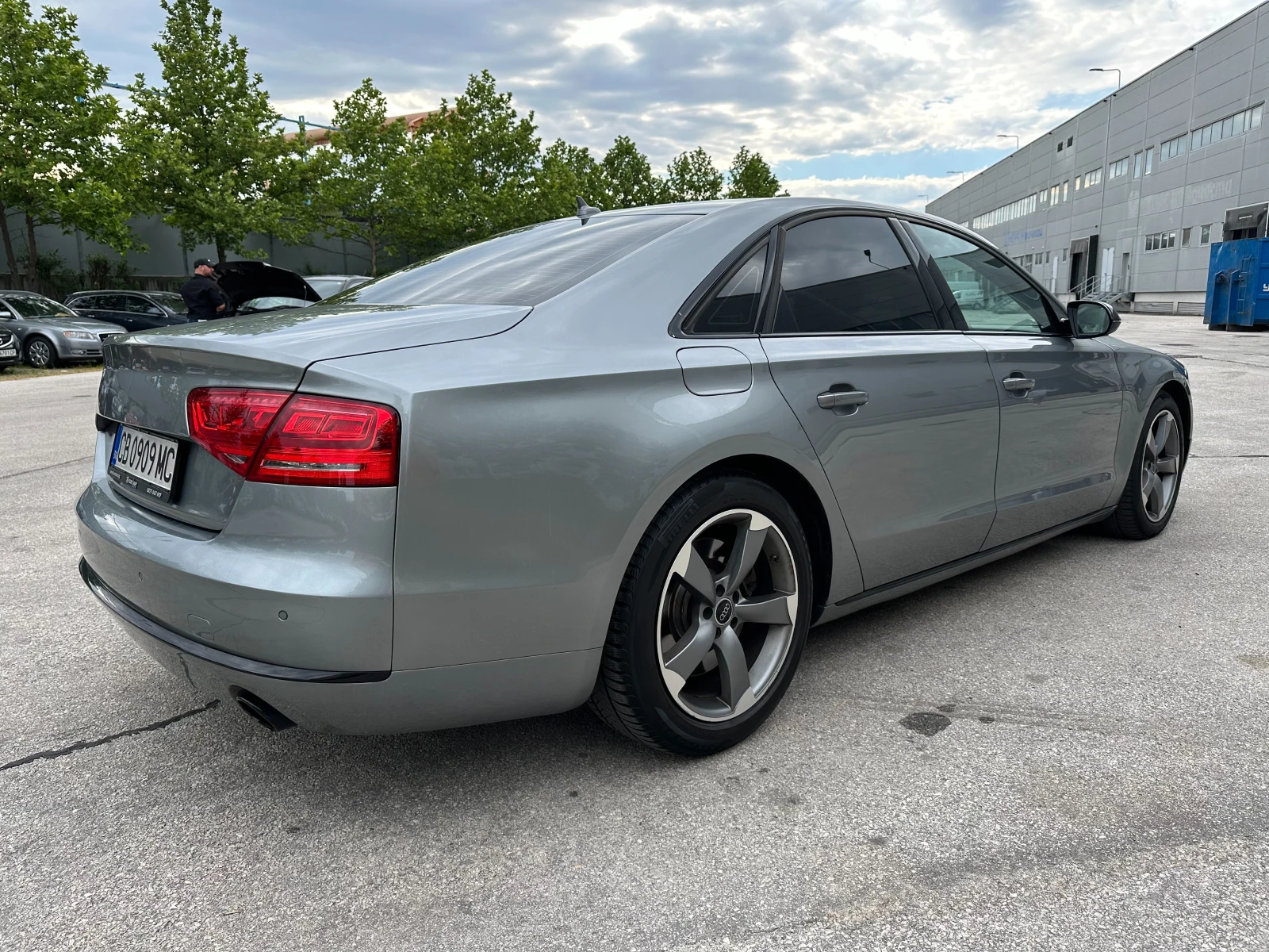 Audi A8 4.2d 351 к.с. - изображение 4