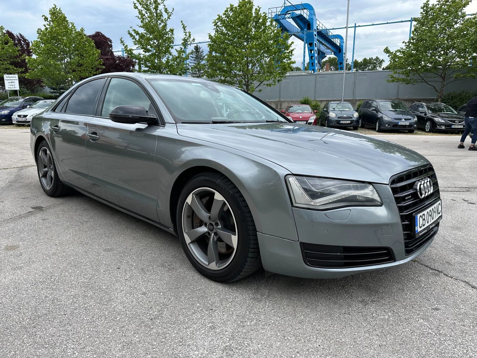 Audi A8 4.2d 351 к.с. - изображение 6