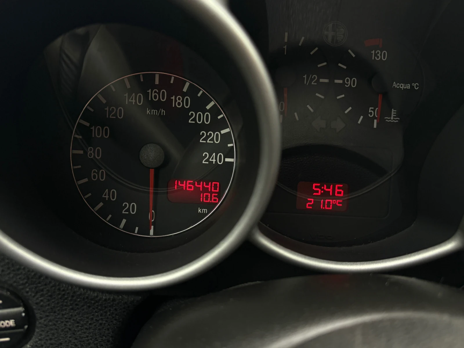 Alfa Romeo 147  - изображение 8