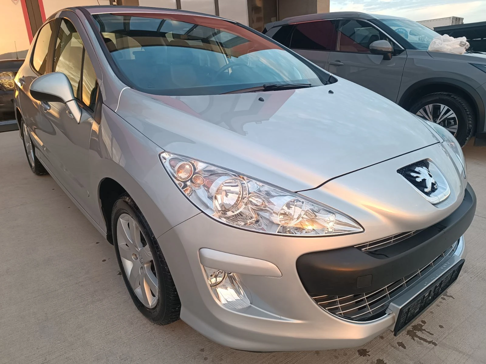 Peugeot 308 1.6 HDI - изображение 3