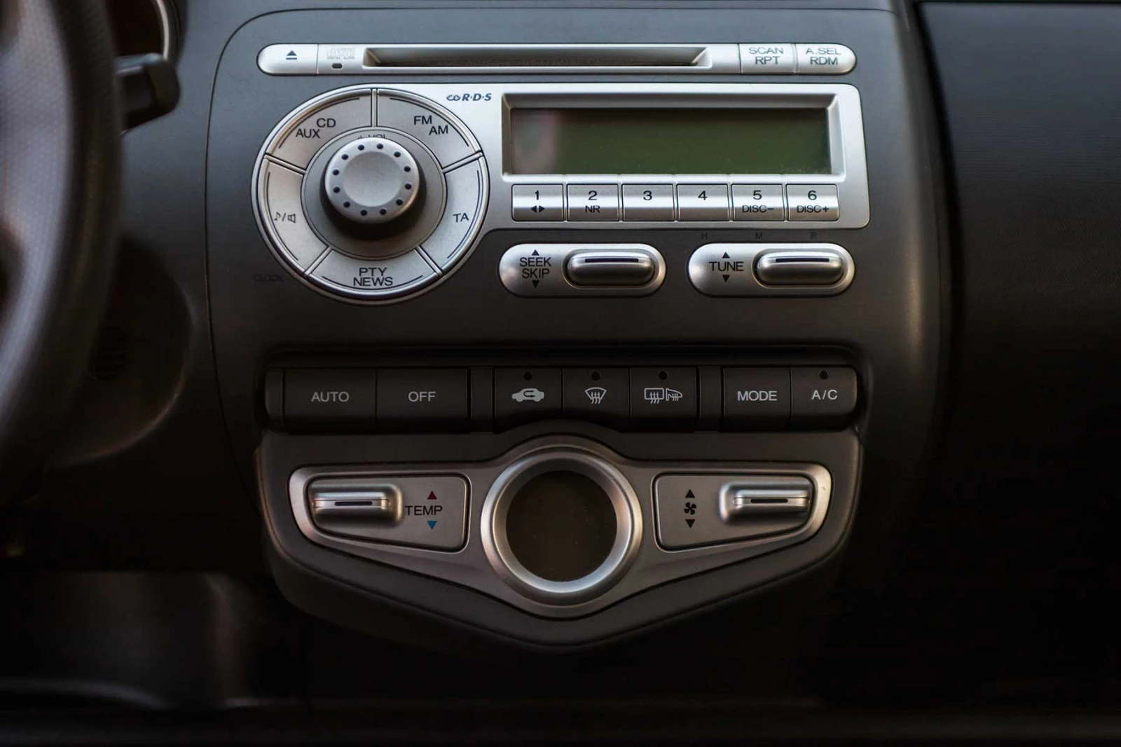 Honda Jazz  - изображение 9