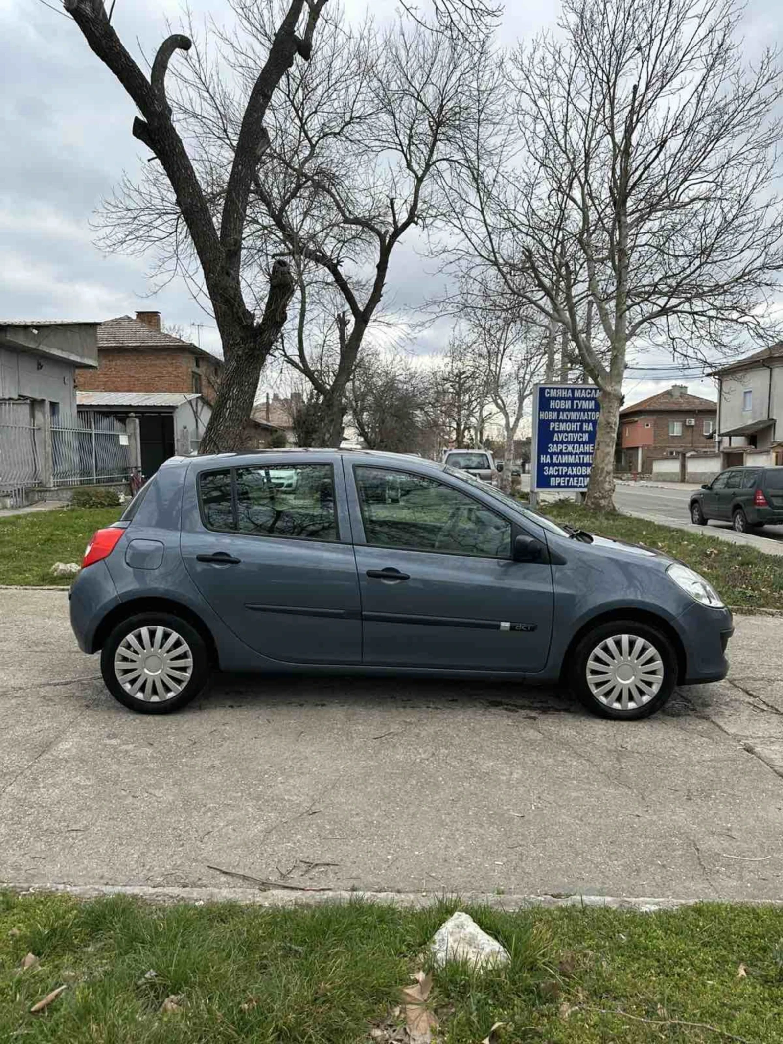 Renault Clio, снимка 4 - Автомобили и джипове - 53763957