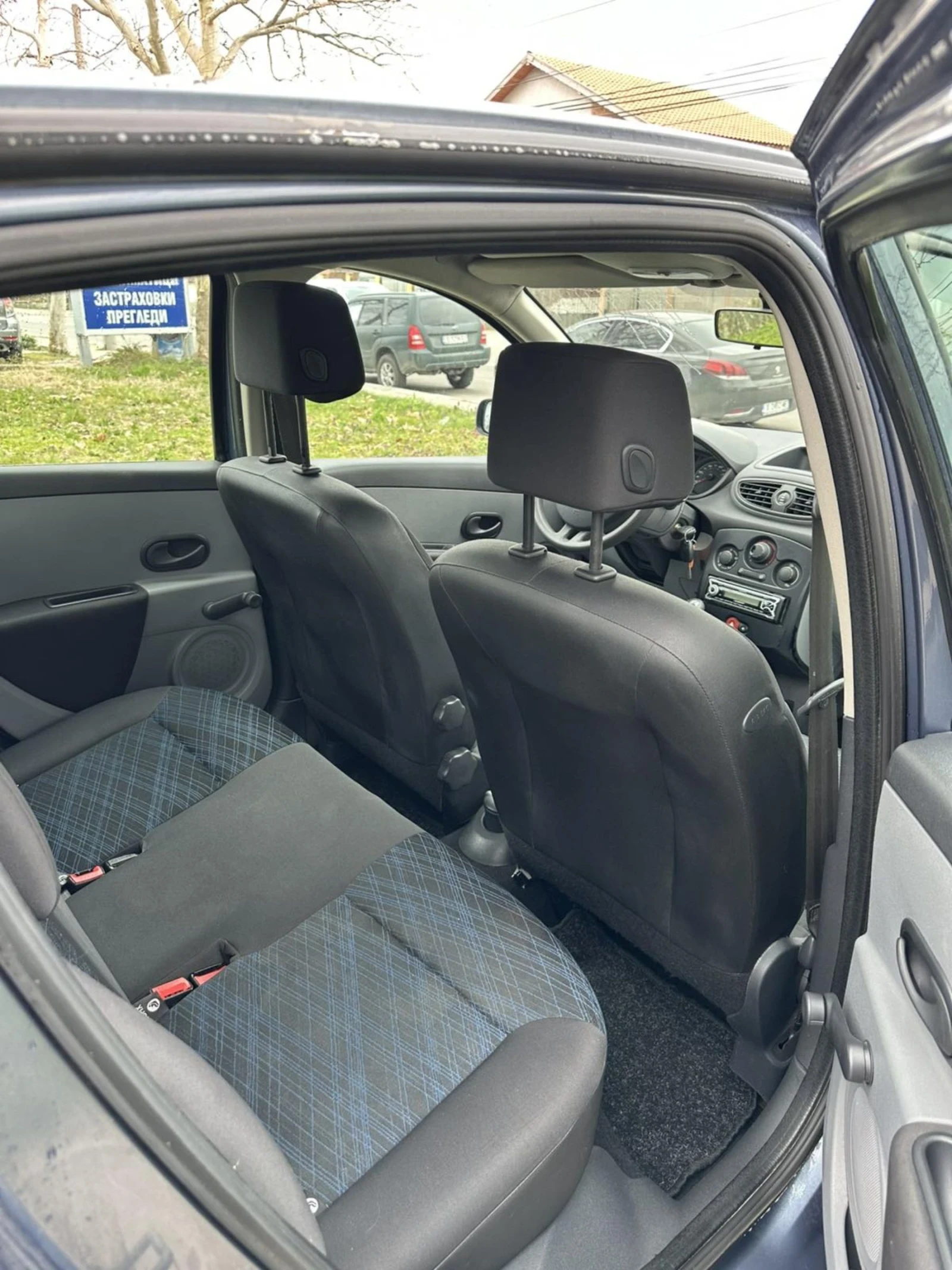 Renault Clio, снимка 10 - Автомобили и джипове - 53763957